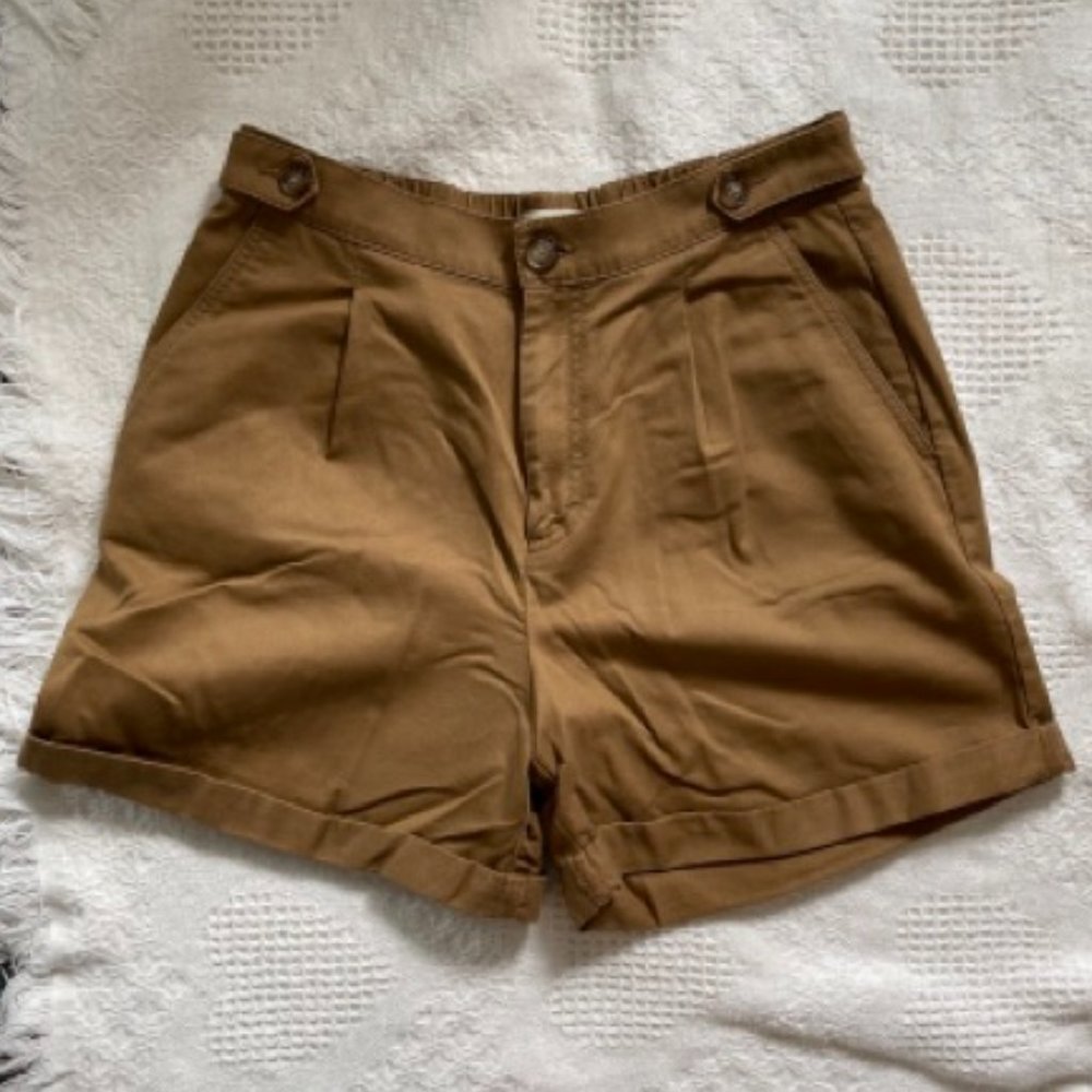 LOFT Trouser Short in Khaki - Size 6